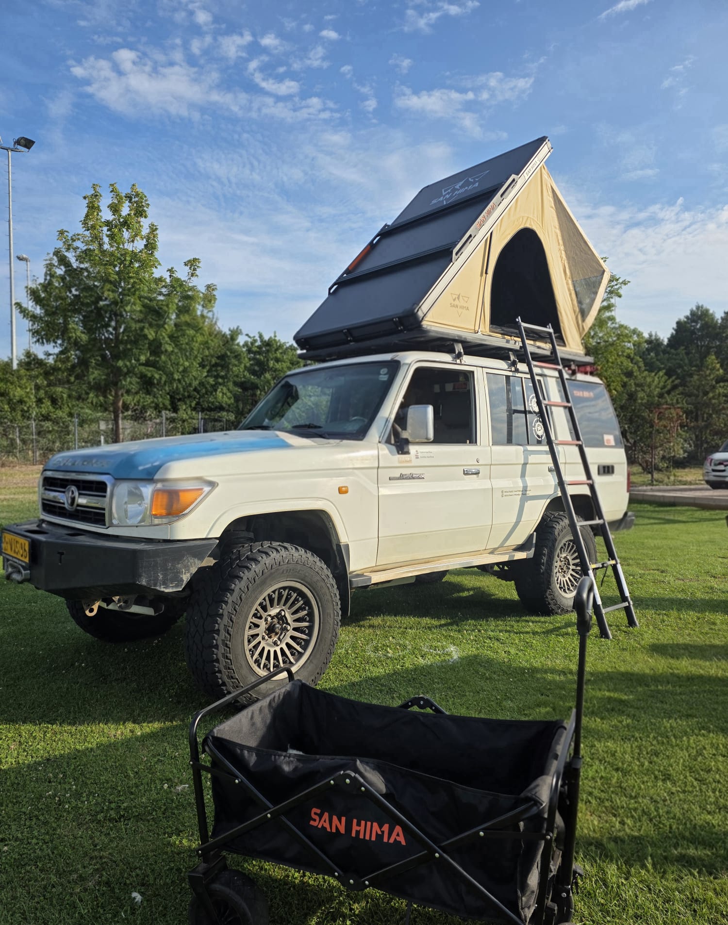LCM Dune – Aluminium Hardshell Rooftop Tent (2-Person)